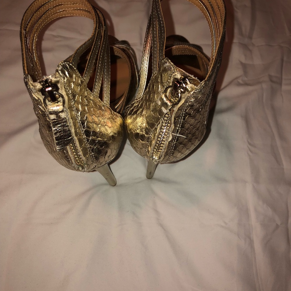 NWOT 4” Badgley Mischka Gold strappy heels - Picture 4 of 7